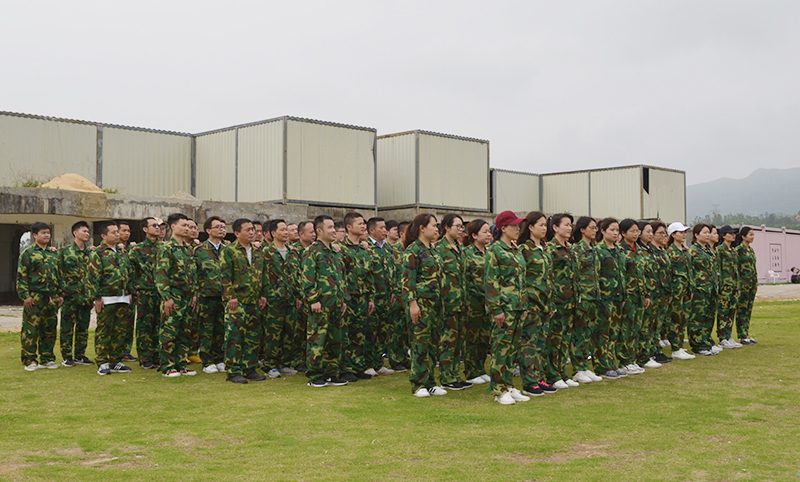 朗奧戶外拓展——新長(zhǎng)征軍事基地站！